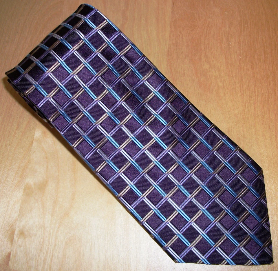 Corbata Charter Club Room púrpura cuadrados para hombre de seda 58" de largo x 3,75" de ancho (D277) Foto 1 de 4