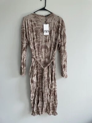 Zara Jacquard Midi Tie Waist Crinkle Detail Dress in Brown Size Medium NWT - Image 1 of 4