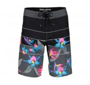 Boardshorts Billabong Resistance Floral Originals Tallas 32 Cintura Negro Multi - Imagen 1 de 2