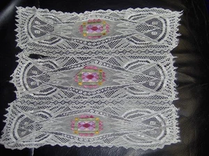 Vintage MultiColor Design on 3 Part Lace Doily - Picture 1 of 3