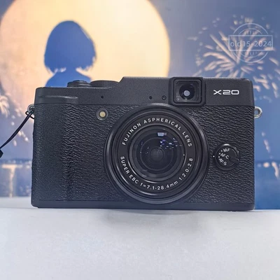Fujifilm X20 12MP 2/3-inch CMOS Sensor 12.0MP 4x Optical Zoom Digital Camera - Image 1 of 4