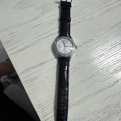 Elegante reloj de lujo para mujer Raymond Weil Swiss con bisel de diamantes 44 mm Foto 1 de 2