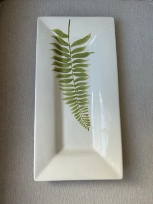 Керамическое сервировочное блюдо Pottery Barn FERN прямоугольное длина 14 дюймов - Изображение 1 из 4