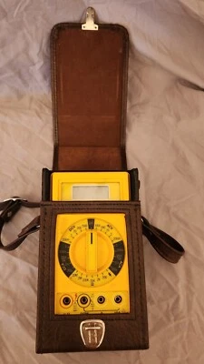 Multímetro digital industrial Beckman com estojo. HD 110 - Imagem 1 de 4