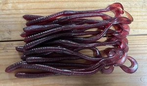 15 Plum With Red Flake 5" Curly Tail Plastic Worms - Picture 1 of 2