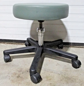 Midmark Ritter 193-001 Physician Exam Stool Green "Healing Waters" 193-001-230 - Picture 1 of 6