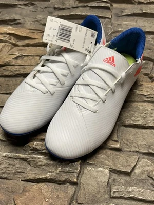 Botines de fútbol Adidas Nemeziz Messi 19.4 J FxG F99931 talla 4.5 nuevos sin caja Foto 1 de 4