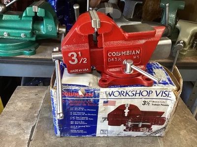 ВИНТАЖНЫЕ новые из старых запасов заказные тиски Columbian D43 1/2 СКАМЕЙКА 3 1/2 ЧЕЛЮСТИ 17 ФУНТОВ США читайте - Изображение 1 из 4