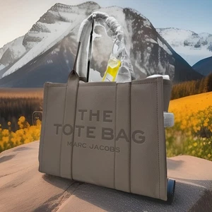 AUTH NWT $595 Marc Jacobs The Leather Large Logo Zip Top Tote In Cement🌹NEW~ - Picture 1 of 21