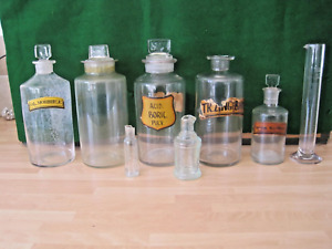 `8 x Apothecary / chemists jars   Ref 137