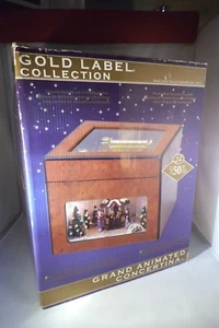 NEW RARE MR CHRISTMAS GRAND ANIMATED CONCERTINA MUSIC BOX 25 CAROLS/25 CLASSICS - Picture 1 of 12