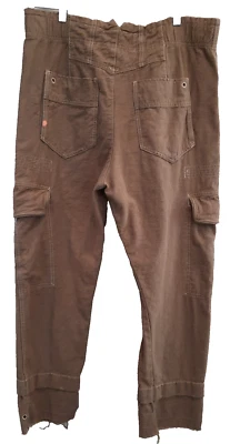 Pantalones cargo Free People tiro alto holgados utilitarios color oliva tostado deshilachado talla 12  Foto 1 de 4