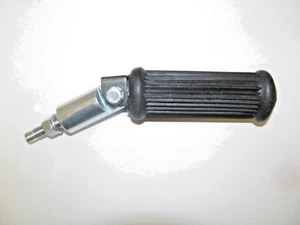 06-2006 NORTON COMMANDO PILLION PASSENGER FOOTREST PEG ASSEMBLY WITH RUBBER *** - Picture 1 of 1