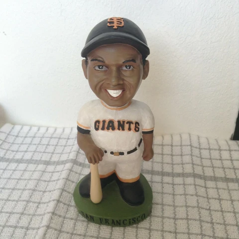 WILLIE MAYS BOBBLEHEAD  * ORIGINAL 1999 SGA - SF GIANTS - THE CHRONICLE Cover