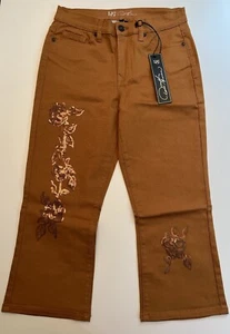 DG2 by Diane Gilman Women’s Camel Capri 8P NWT - Picture 1 of 5
