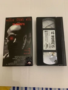 1995 12 Monkeys VHS Video Tape Bruce Willis - Picture 1 of 2
