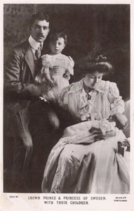 388621) AK Adel - Kronprinzenpaar von Schweden mit Kinder gelaufen 1908 - Bild 1 von 1