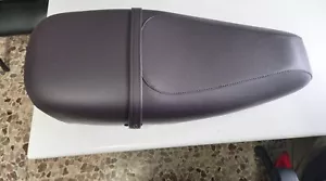 SELLA MARRONE SCURO VESPA PX 125-VESPA PX 150-VESPA PX 200 MODELLO ELITE ITALIA - Imagen 1 de 3