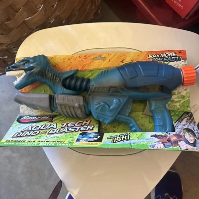 Banzai Aqua Tech Dino Blaster Dinosaur Water Gun Shoots 15ft New Pump And Shoot - Image 1 of 2