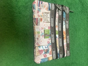 Lesportsac Hawaii Exclusive Three Zipper Pouch Size 7” X 5” - Picture 1 of 3
