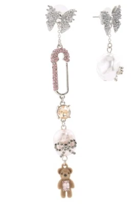 Pendientes colgantes Betsey Johnson pasador de seguridad oso de peluche desajuste nuevos Foto 1 de 2