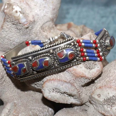 36 克 Lapis Lazuli 红色珊瑚尼泊尔部落手链 7.5 英寸优质珠宝 JW — 第 1/3 张图片