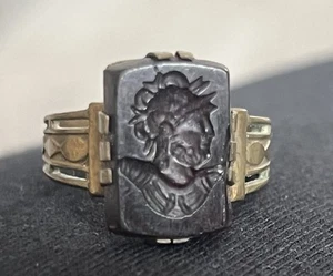 Ancienne Bague victorienne en intaille d'hématite Au Profil D’un Guerrier - Bild 1 von 7