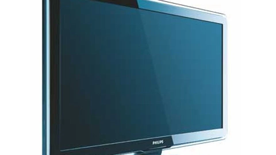 Philips 42PFL7332 42" 1080p LCD Television - Image 1 of 2