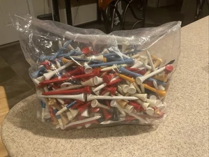 Large Bag Of Longer (Driver) Golf Tees Brand NEW - Picture 1 of 1