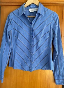 Elegantes gestreiftes Damenshirt von Worthington in Premium Qualität. 66% Baumwolle. - Bild 1 von 9