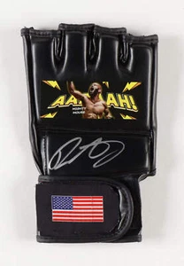 Demetrious "Mighty Mouse" Johnson Signed (Beckett) MMA Custom USA Glove - Becket - Foto 1 di 2