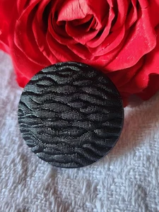 Ancien bouton en verre noir texturé mat pied métal 2,3 cm G18F - Picture 1 of 4