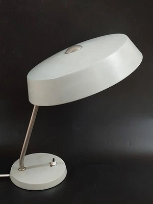 DDR Schreibtischlampe - Behördenlampe - Top Zustand - NVA Lampe  - Bild 1 von 4