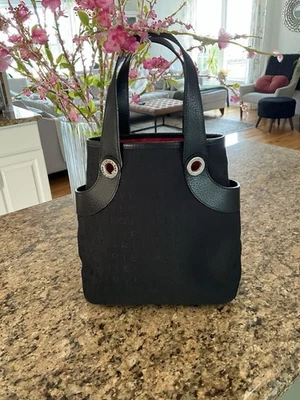 Bolso de Mano Bvlgari de Cuero Negro Foto 1 de 4