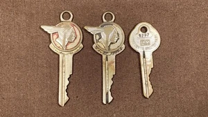 2 + Vintage Silver Streak Pontiac Indian Crest Key 1935-1966 - Picture 1 of 4