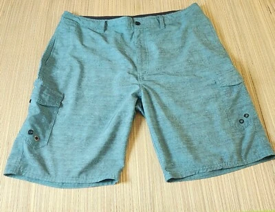 Pantalones cortos Ocean Current verde azulado rayas negras para hombre 38 entrepierna 9,5" usados  Foto 1 de 4