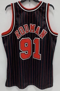 Dennis Rodman Bulls ‘95-96 Vintage Jersey Mitchell & Ness - Picture 1 of 5