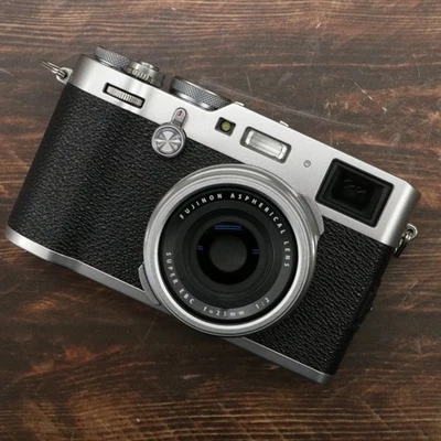 Fujifilm X100F Silver 24.3MP Digital Camera Shuttercount 2100 [Near Mint] #6654 - Image 1 of 4