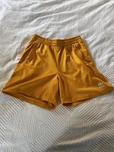 Adidas Mesh Shorts Men’s Large Gold Yellow EUC - Picture 1 of 6