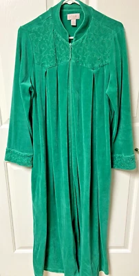 Cabernet Womens Velour Long Robe Green Size Small Very Nice - Image 1 of 4