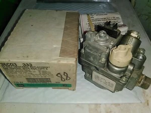 White Rodgers 36C03 333 Furnace Gas Control Valve in box - Picture 1 of 5