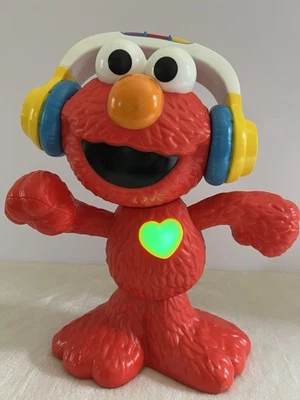 Elmo. Let’s Dance Elmo, 2017. Canta, baila e ilumina. ¡Probado y funciona! Foto 1 de 4