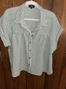 Camisa Terciopelo Corazón Manga Gorra Botón Corto - Talla XL (A067) - Imagen 1 de 11