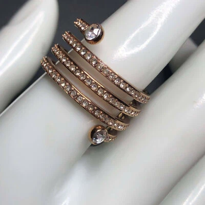 Anillo Espiral Cristal Pavé Tono Dorado Michael Kors 3653 Talla 8 Foto 1 de 2