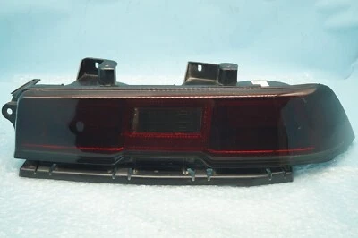 ✅ 2014-2015 Chevrolet Camaro SS ZL1 lado direito do passageiro lâmpada traseira de LED fabricante de equipamento original - Imagem 1 de 4