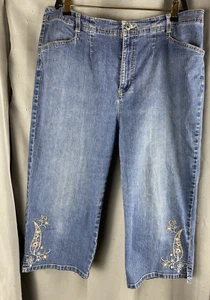 Gloria Vanderbilt Women's Sz 16W Denim Embroidered Capri Pants - Picture 1 of 12