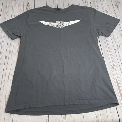 Camiseta con gráfico con logotipo de Cadillac Cars gris carbón para hombre manga corta mediana Foto 1 de 4