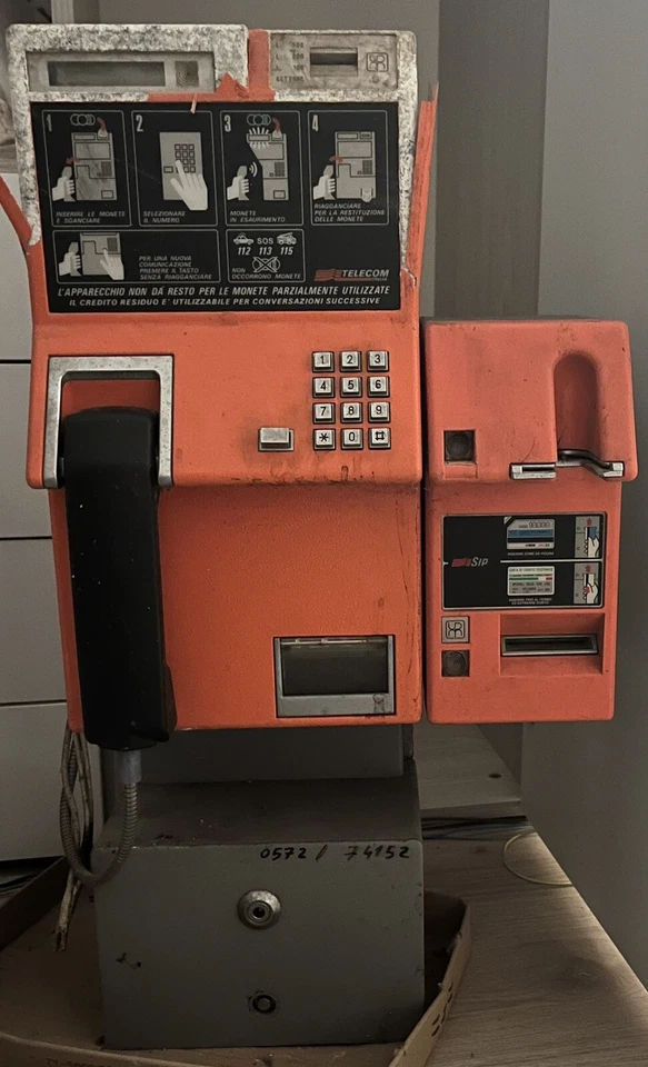 TELEFONO PUBBLICO A Gettoni Monete Schede ROTOR SIP CABINA TELEFONICA ANNI 80  - Immagine 1 di 1