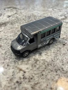 Matchbox GMC School Bus, Matchbox Airport Shuttle Bus, Airport Shuttle Loose - Picture 1 of 3