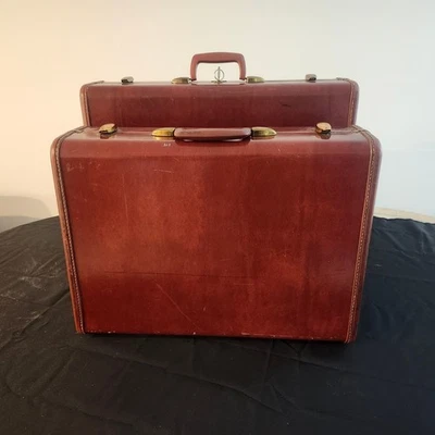 Samsonite Vintage Luggage Set of 2 Red Wine With Key - Image 1 of 4